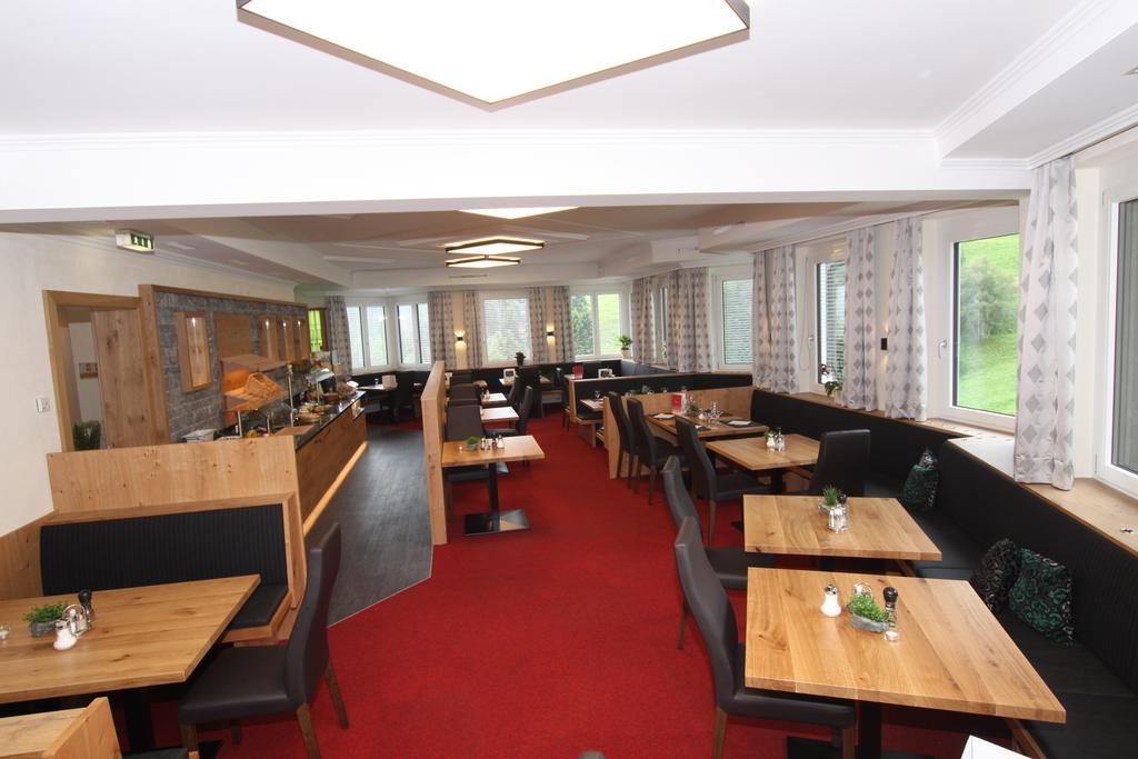 Baerolina Hotel 3*